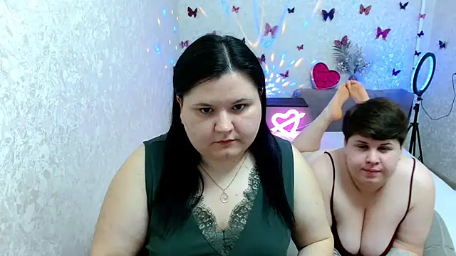 Snapshot of BeckyAndHellen chatting on 18, 3, 2025 BeckyAndHellen online show from 18, 3, 2025