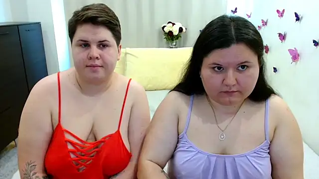 Snapshot of BeckyAndHellen chatting on 10, 9, 2025 BeckyAndHellen online show from 10, 9, 2025