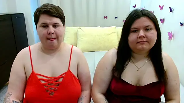 Snapshot of BeckyAndHellen chatting on 29, 9, 2025 BeckyAndHellen online show from 29, 9, 2025