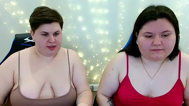 Snapshot of BeckyAndHellen chatting on 20, 3, 2026 BeckyAndHellen online show from 20, 3, 2026
