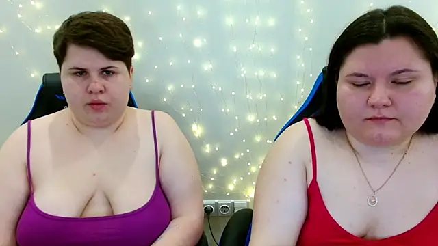 Snapshot of BeckyAndHellen chatting on 28, 3, 2026 BeckyAndHellen online show from 28, 3, 2026