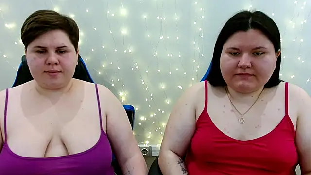 Snapshot of BeckyAndHellen chatting on 30, 4, 2026 BeckyAndHellen online show from 30, 4, 2026
