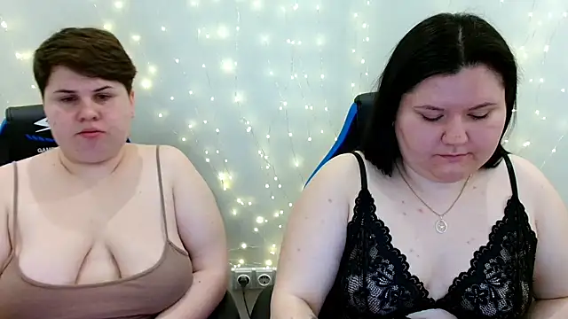 Snapshot of BeckyAndHellen chatting on 1, 5, 2026 BeckyAndHellen online show from 1, 5, 2026