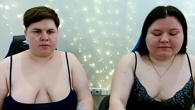 Snapshot of BeckyAndHellen chatting on 14, 5, 2026 BeckyAndHellen online show from 14, 5, 2026
