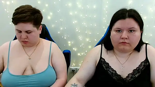 Snapshot of BeckyAndHellen chatting on 22, 5, 2026 BeckyAndHellen online show from 22, 5, 2026