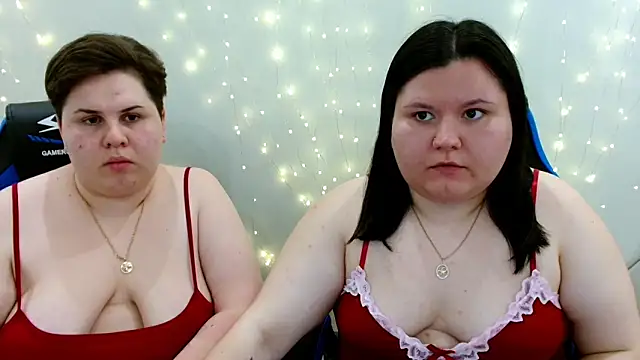 Snapshot of BeckyAndHellen chatting on 29, 5, 2026 BeckyAndHellen online show from 29, 5, 2026