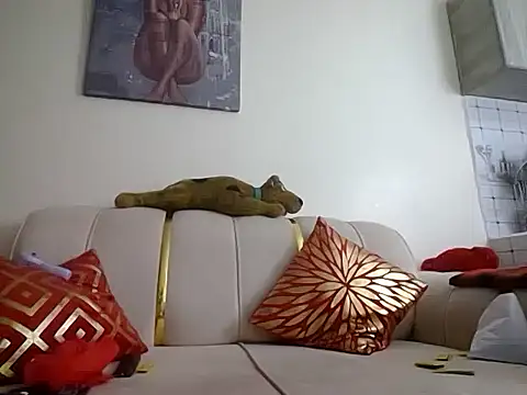 hoely grail01 online show from 16, 3, 2026