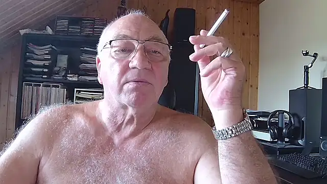 Snapshot of biggandybig chatting on 1, 6, 2026 biggandybig online show from 1, 6, 2026