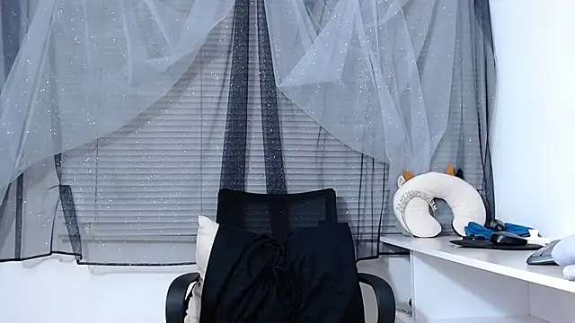 Snapshot of Abril_Bianchi chatting on 29, 12, 2024 Abril Bianchi online show from 29, 12, 2024