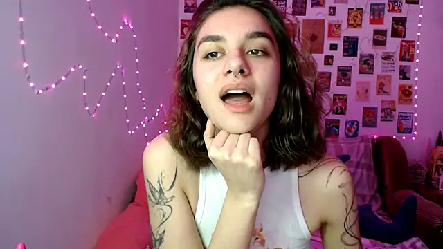 Snapshot of Celine_Dionn chatting on 2, 2, 2025 Celine Dionn online show from 2, 2, 2025