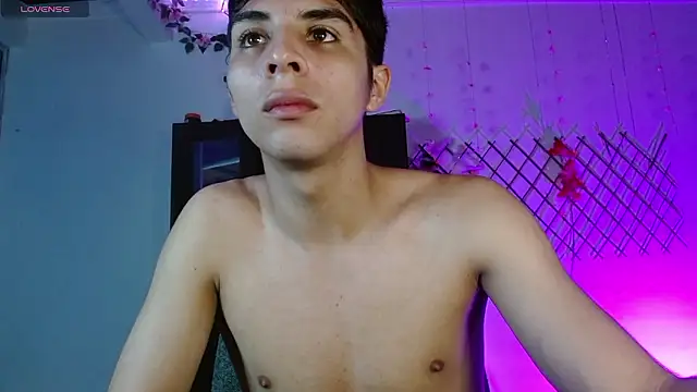 justin alexxx online show from 6, 12, 2024