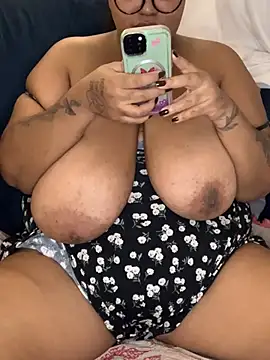 SweetLizzyBBW online show from 9, 7, 2026