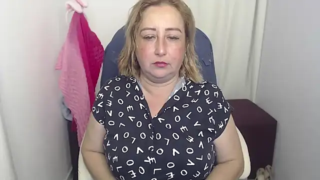 paiper halliwey online show from 18, 1, 2025