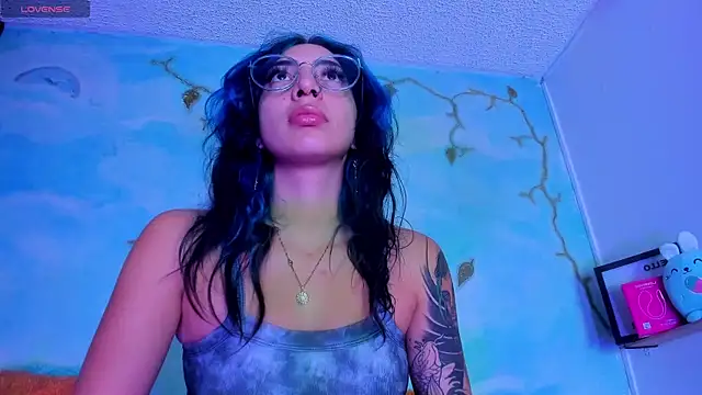 SaturnooStonee online show from 19, 4, 2026