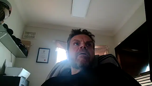 Snapshot of toptugger chatting on 14, 2, 2025 toptugger online show from 14, 2, 2025