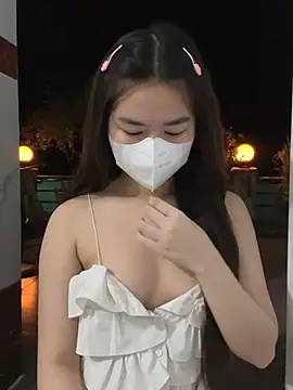 BabyThree  online show from 17, 2, 2025