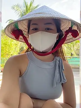 BabyThree  online show from 28, 11, 2025