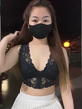 BabyThree  online show from 4, 2, 2026