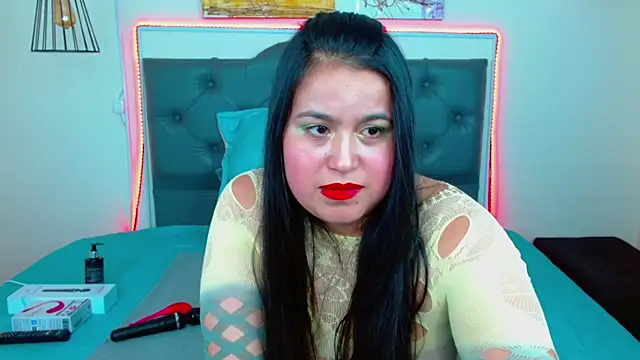 mia xx1 online show from 17, 1, 2025