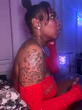 Snapshot of CUMQUEEN-XXX69 chatting on 24, 11, 2025 CUMQUEEN-XXX69 online show from 24, 11, 2025