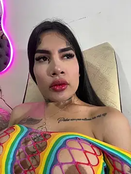 saragill323 online show from 17, 1, 2025