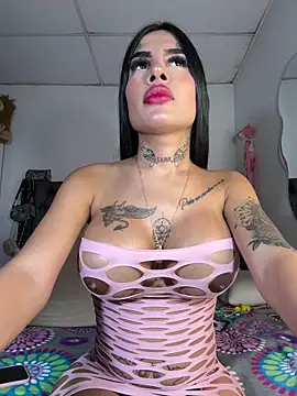 saragill323 online show from 4, 12, 2025