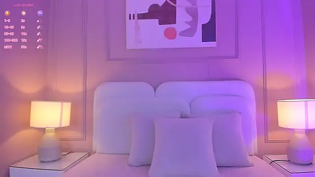 Snapshot of aria_greco chatting on 14, 12, 2025 aria greco online show from 14, 12, 2025