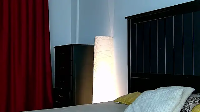 Snapshot of Yanira_Muslim chatting on 7, 11, 2025 Yanira Muslim online show from 7, 11, 2025