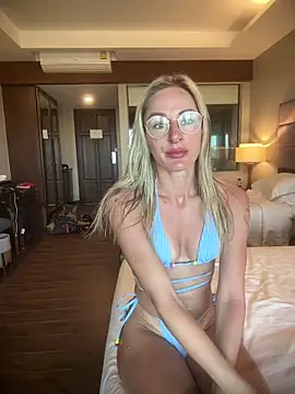 Liana Lou online show from 2, 4, 2026