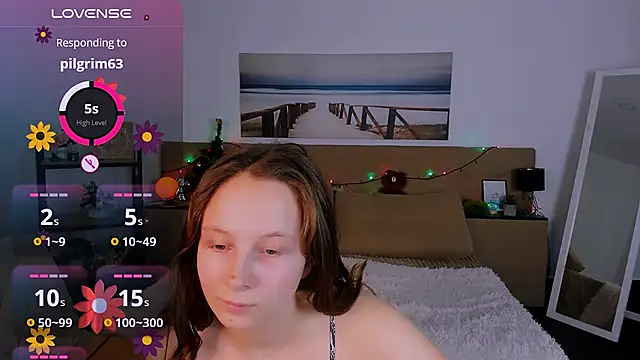 Snapshot of Ketrin_n_ chatting on 8, 1, 2025 Ketrin n online show from 8, 1, 2025