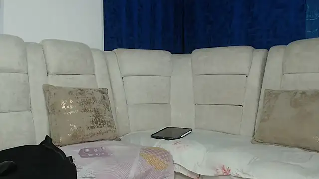 Hot Sharks  online show from 9, 4, 2026