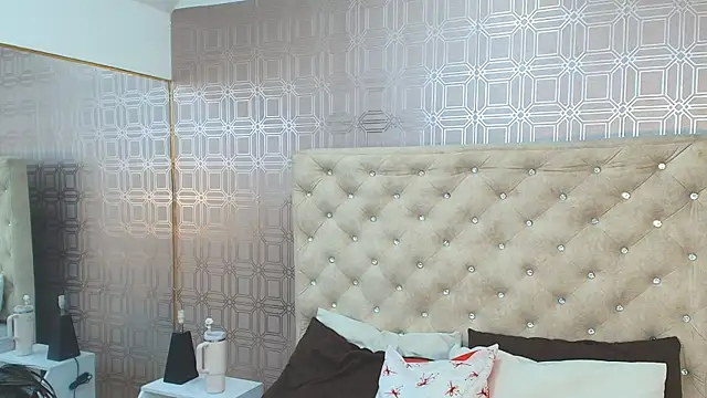 Sara Desire online show from 16, 1, 2025