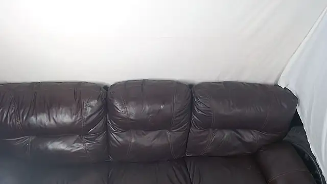 Snapshot of allissonw13 chatting on 18, 11, 2025 allissonw13 online show from 18, 11, 2025