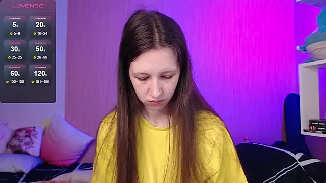 Snapshot of ur_kitty__ chatting on 22, 9, 2025 ur kitty online show from 22, 9, 2025