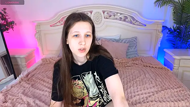 Snapshot of ur_kitty__ chatting on 29, 9, 2025 ur kitty online show from 29, 9, 2025