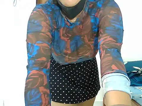 Snapshot of sparkling_queen chatting on 8, 3, 2025 sparkling queen online show from 8, 3, 2025