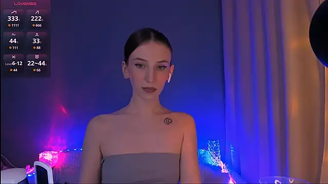 ellaamber online show from 17, 12, 2024