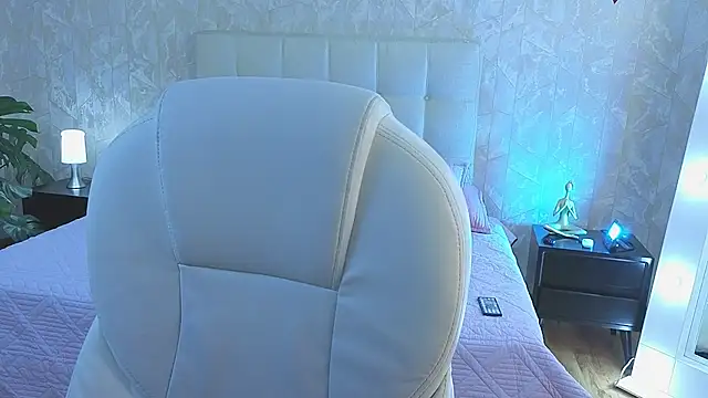 cute hollywood online show from 19, 3, 2026