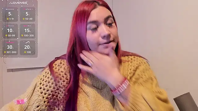 Snapshot of EmaGw chatting on 21, 10, 2025 EmaGw online show from 21, 10, 2025