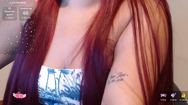 Snapshot of EmaGw chatting on 4, 11, 2025 EmaGw online show from 4, 11, 2025