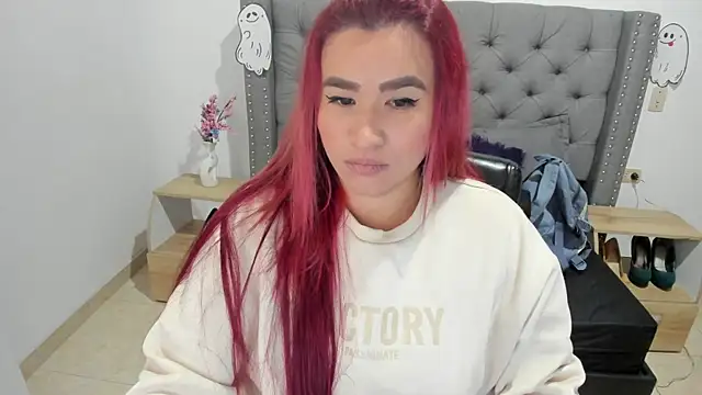 Snapshot of EmaGw chatting on 5, 1, 2026 EmaGw online show from 5, 1, 2026