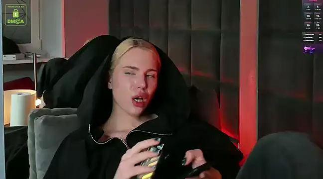 DanielPaige  online show from 28, 12, 2024