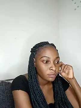 Midnight Clique  online show from 8, 1, 2025