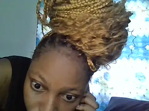 Midnight Clique  online show from 16, 11, 2025