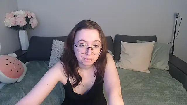 Mini Diva online show from 21, 3, 2025