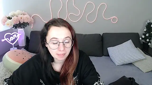 Mini Diva online show from 16, 1, 2026