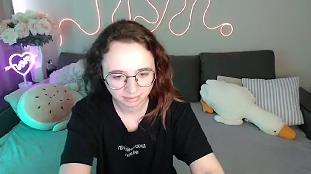 Mini Diva online show from 22, 5, 2026
