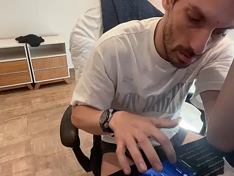 nicolaaaaas online show from 13, 10, 2025