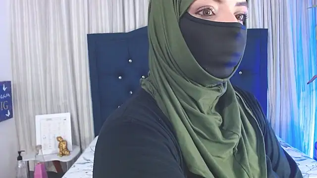 Snapshot of Uzra_hayed chatting on 25, 12, 2024 Uzra hayed online show from 25, 12, 2024