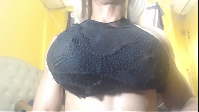 DanielaMuscleTS online show from 18, 1, 2025